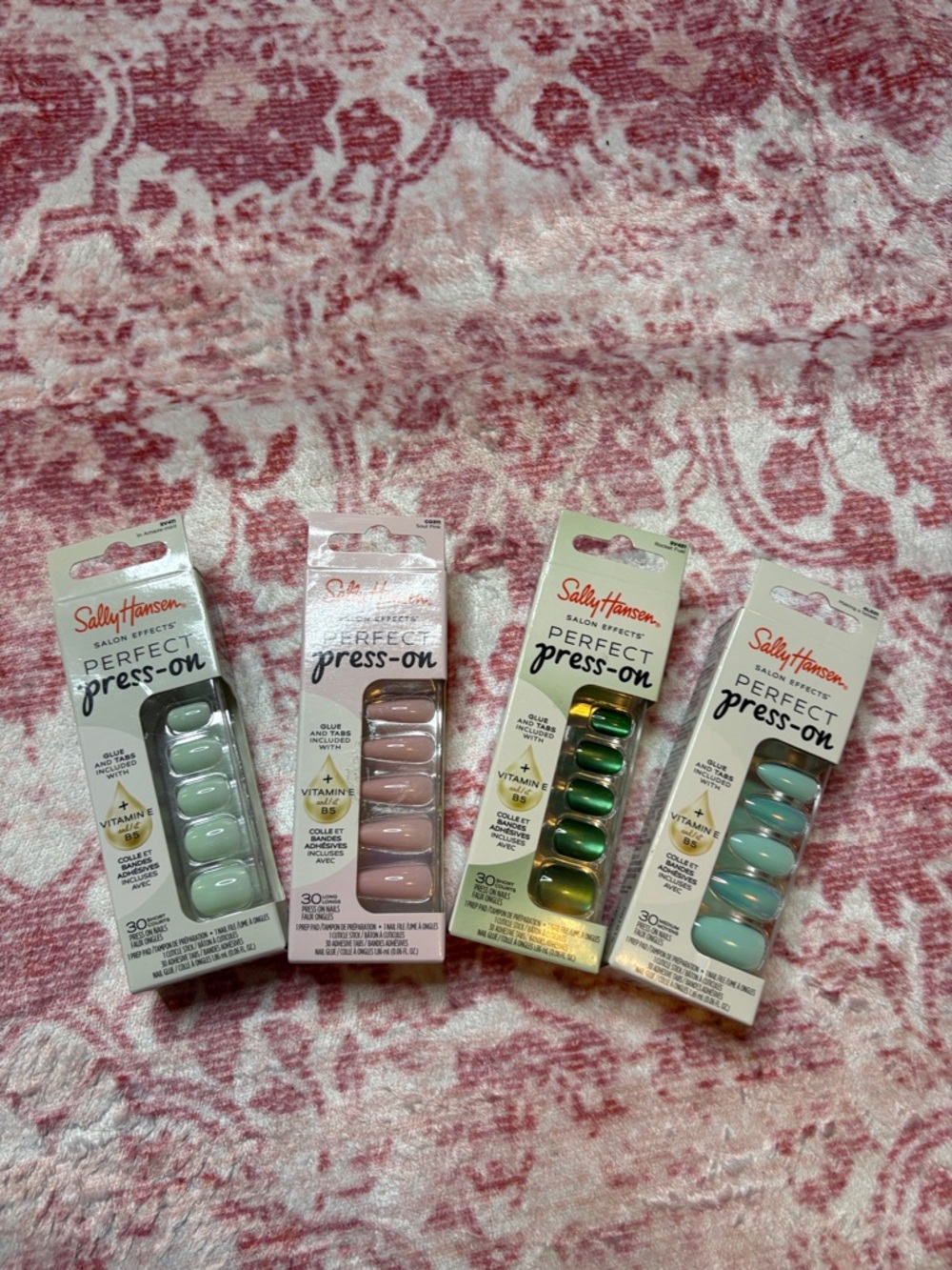 Sally Hansen Perfect Press-On Nails – Assorted Green & Pink Shades